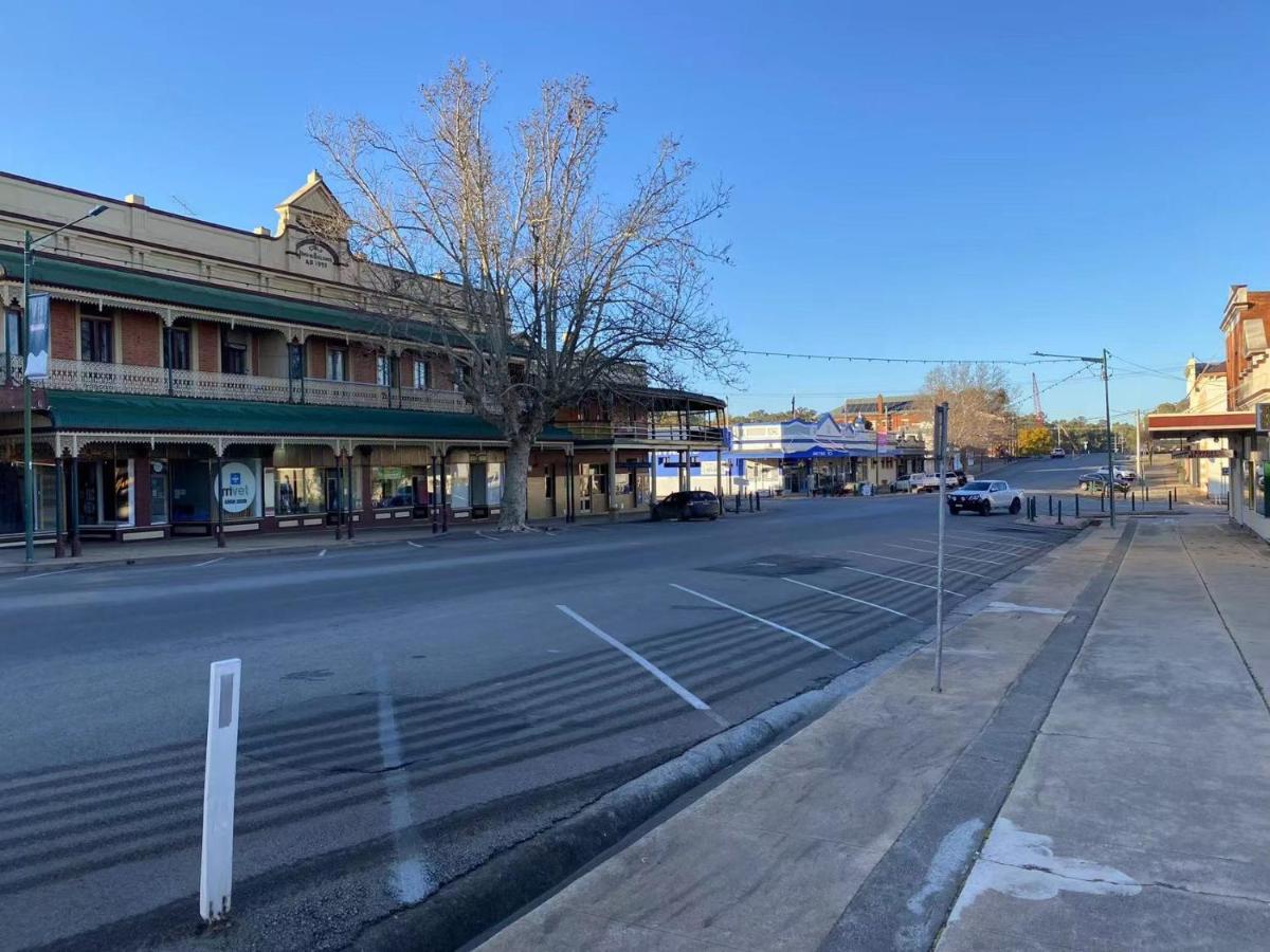 Gateway Motor Inn Narrandera Buitenkant foto